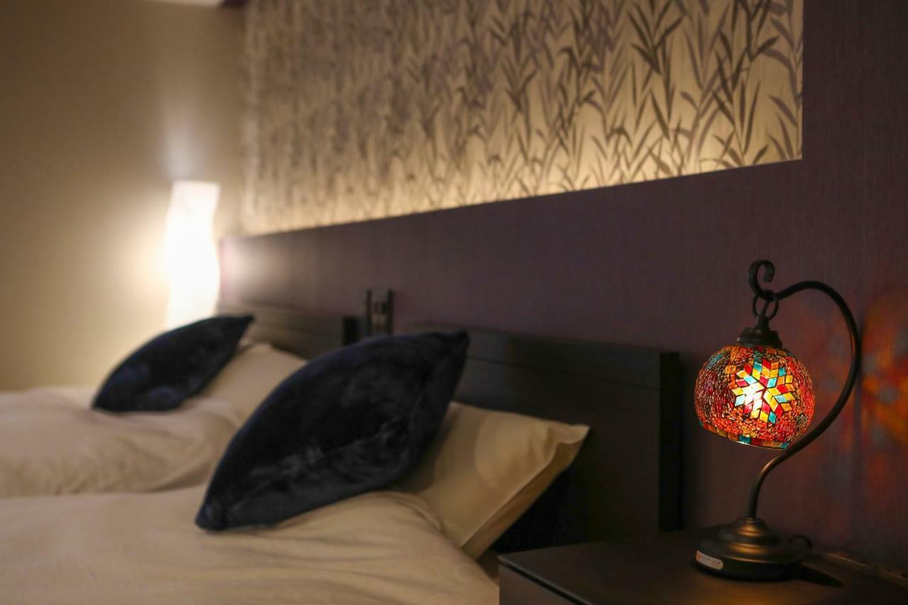 GRAND BASE Hakata Aparthotel Fukuoka  Bagian luar foto