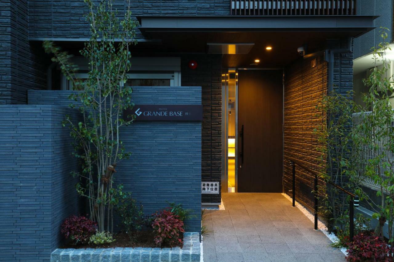 GRAND BASE Hakata Aparthotel Fukuoka  Bagian luar foto