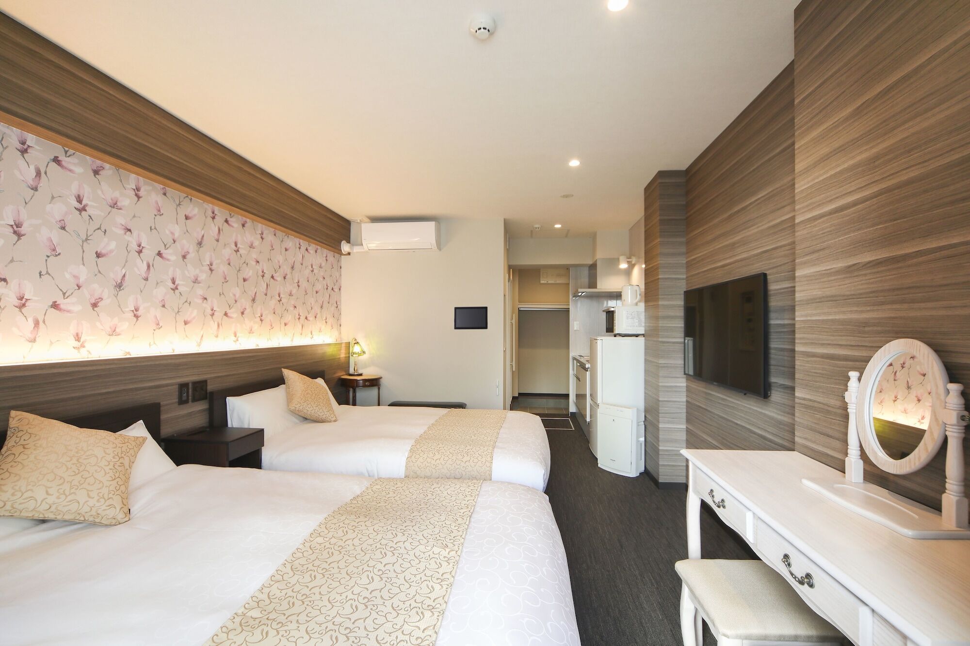 GRAND BASE Hakata Aparthotel Fukuoka  Bagian luar foto