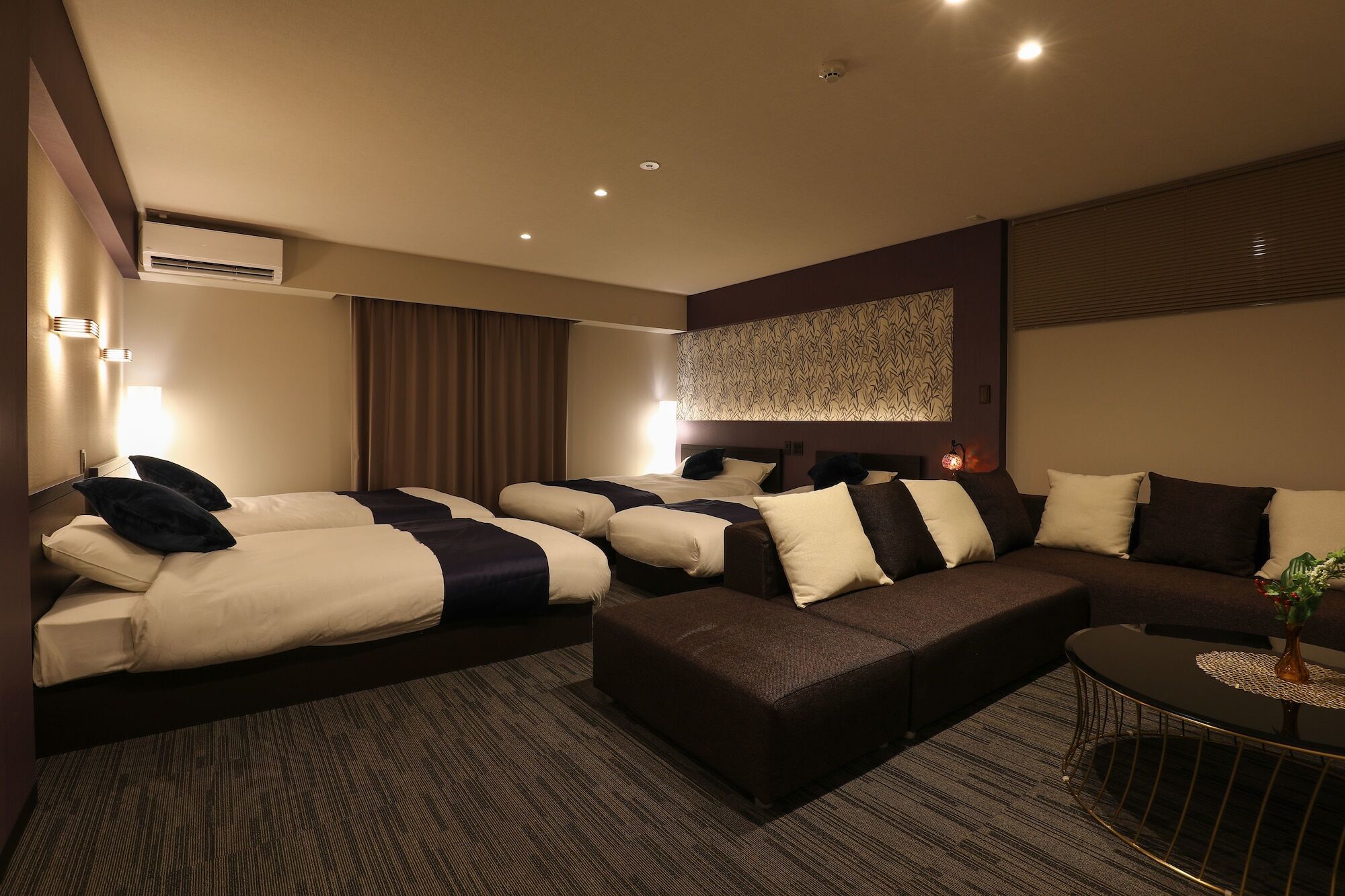 GRAND BASE Hakata Aparthotel Fukuoka  Bagian luar foto